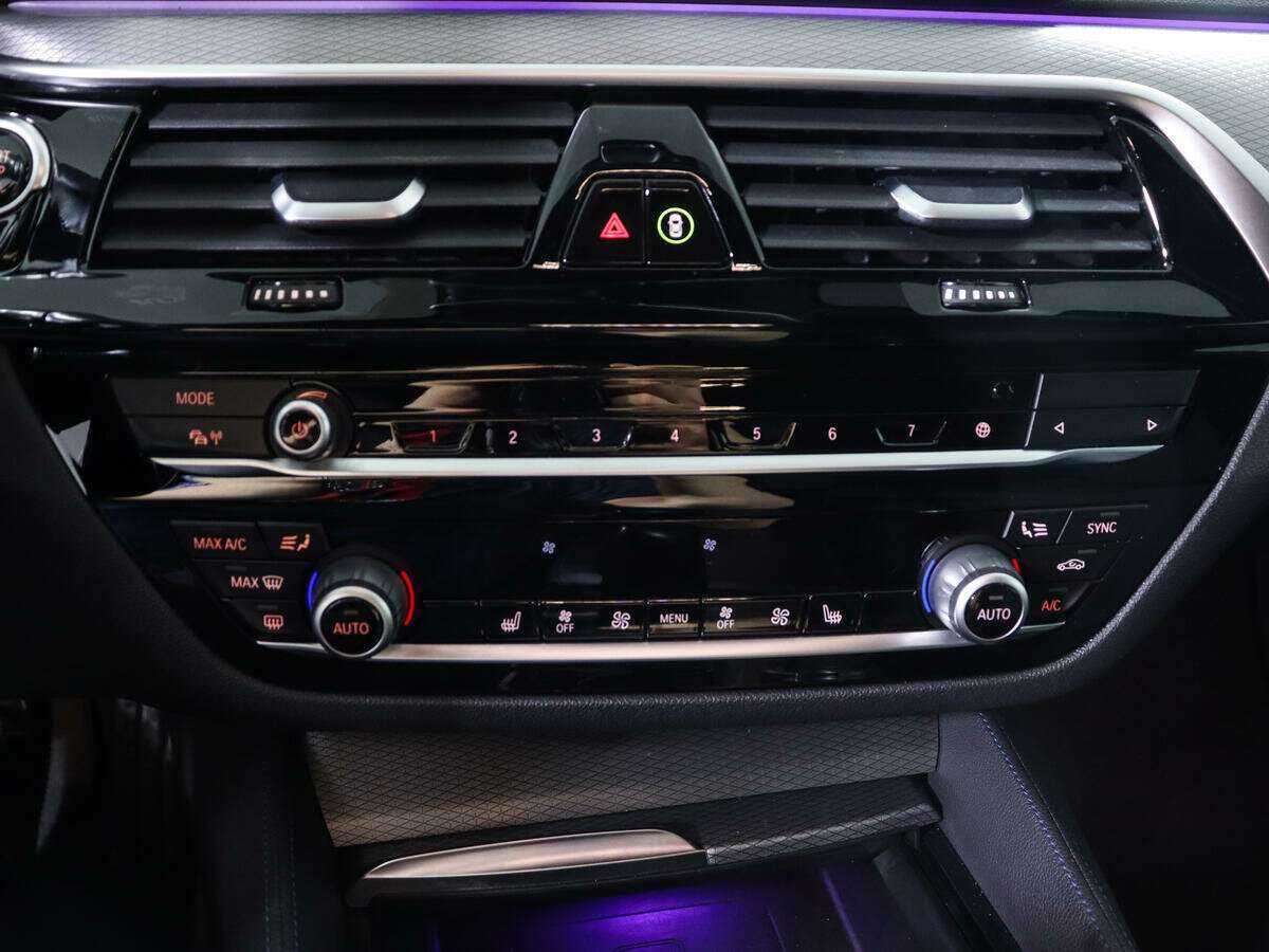 BMW 5 серии 2020 года с пробегом. Фото: #22