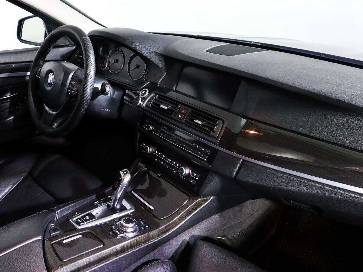 BMW 5 серии 2011 года с пробегом. Фото: #6