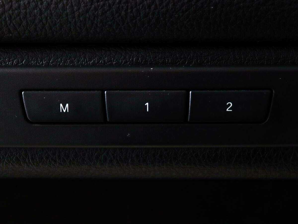 BMW 5 серии 2011 года с пробегом. Фото: #19