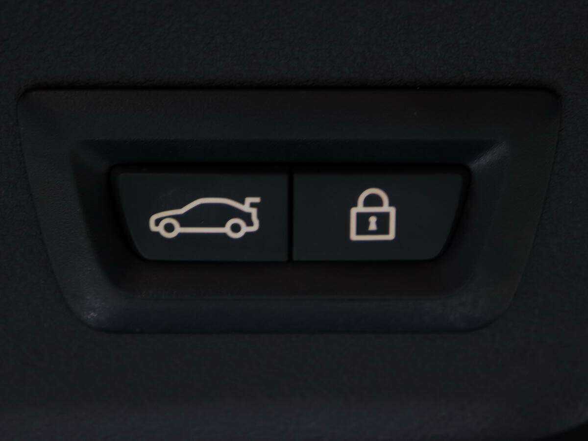 BMW 6 серии 2019 года с пробегом. Фото: #17