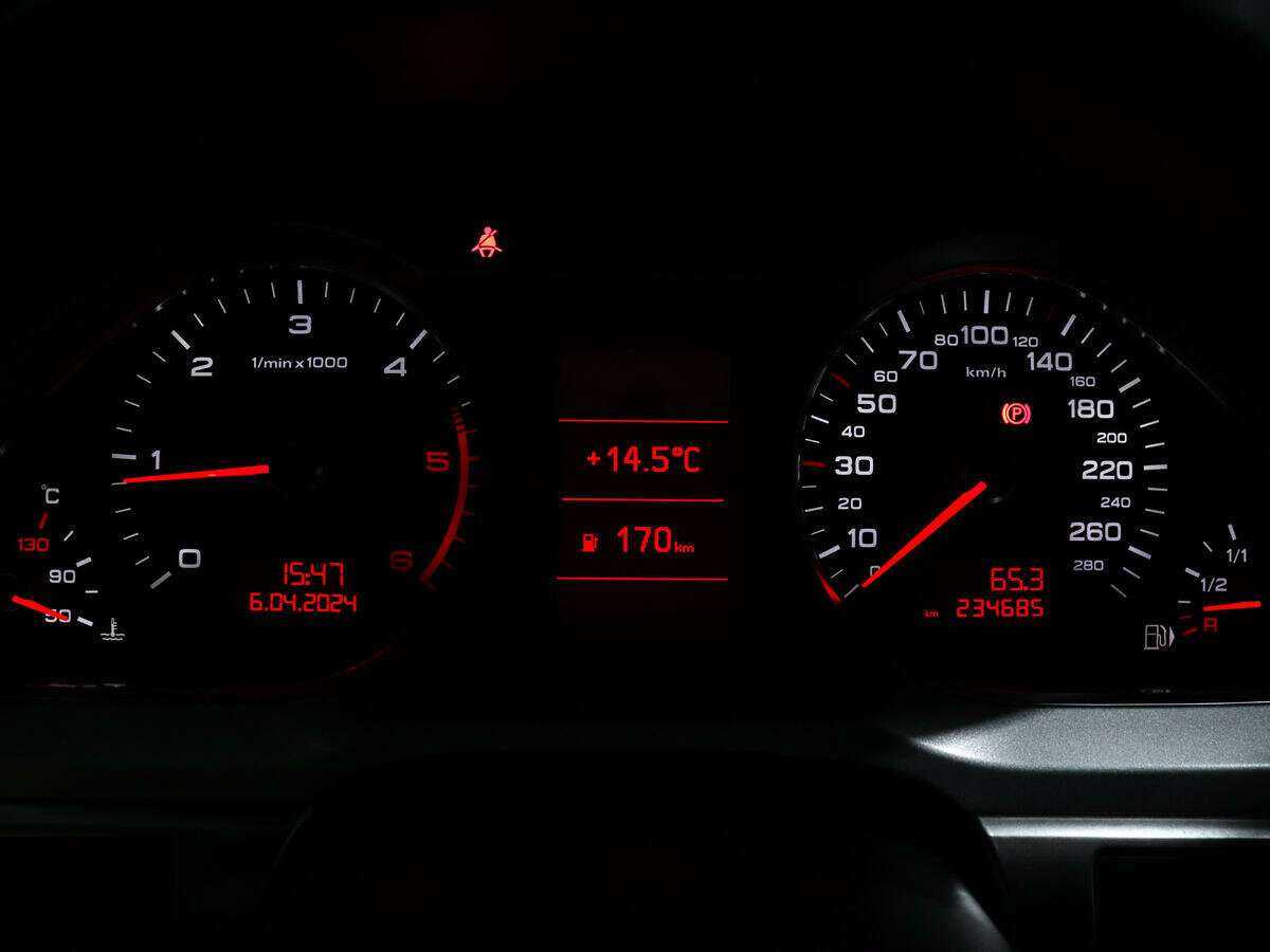 Audi A6 2011 года с пробегом. Фото: #9