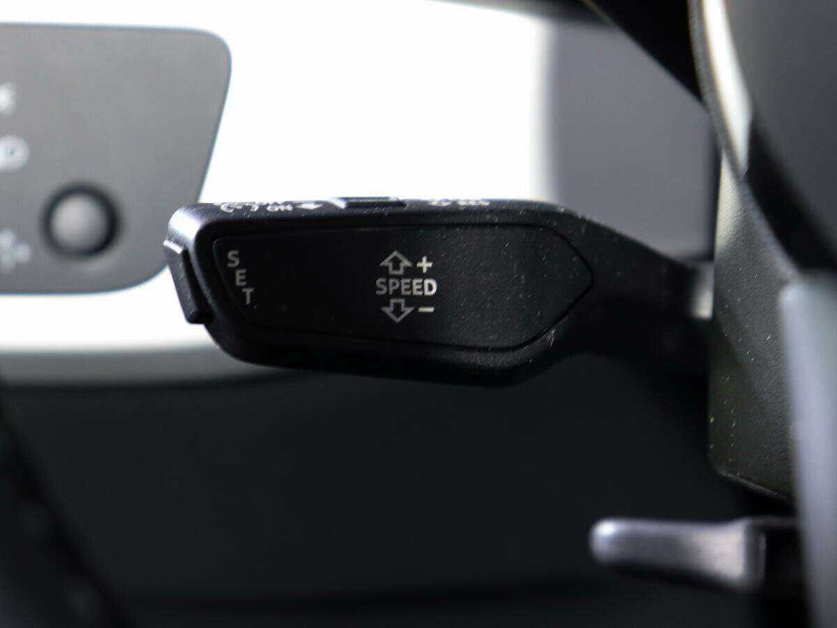 Audi A4 2021 года с пробегом. Фото: #14