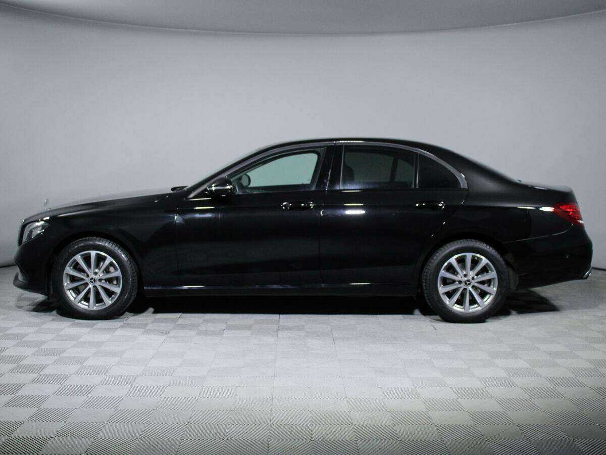 Mercedes-Benz E-Класс 2018 года с пробегом. Фото: #3