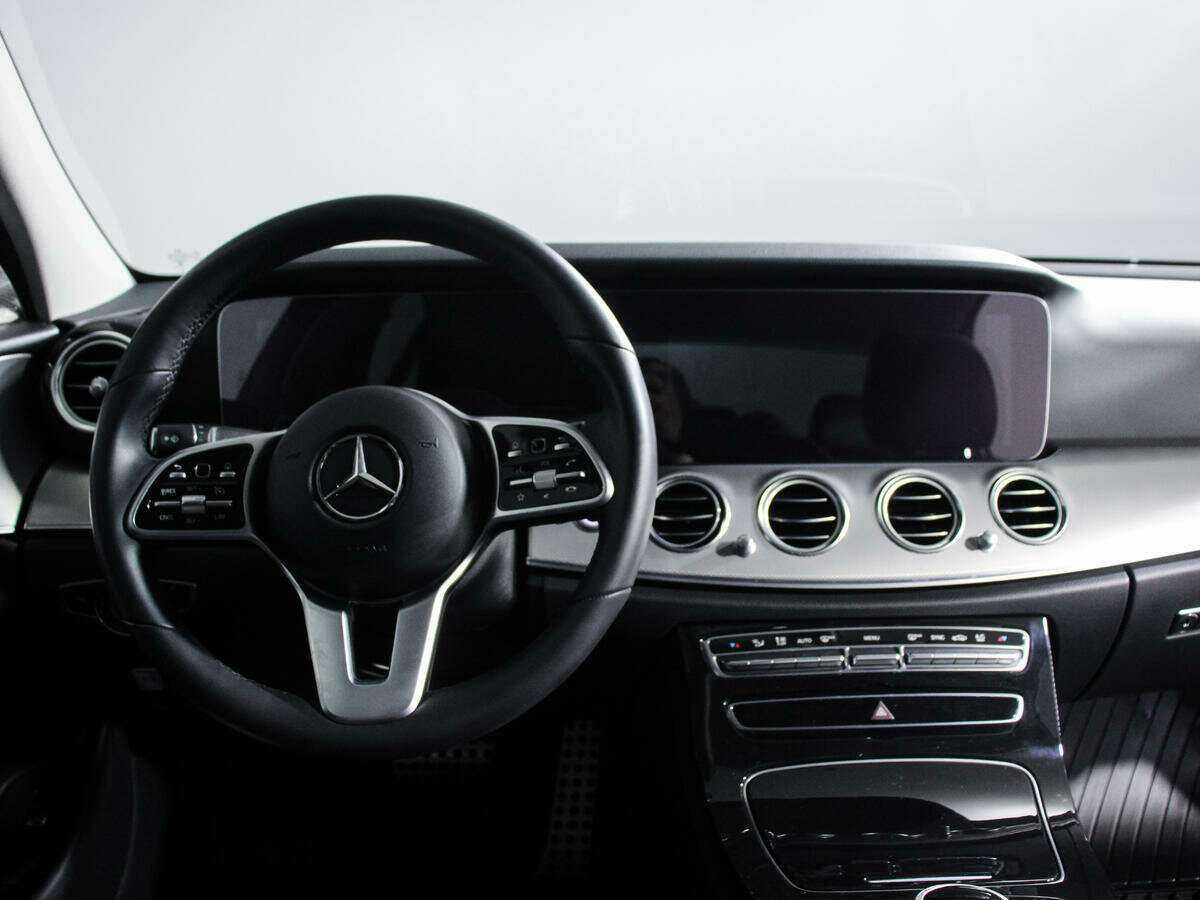 Mercedes-Benz E-Класс 2018 года с пробегом. Фото: #7