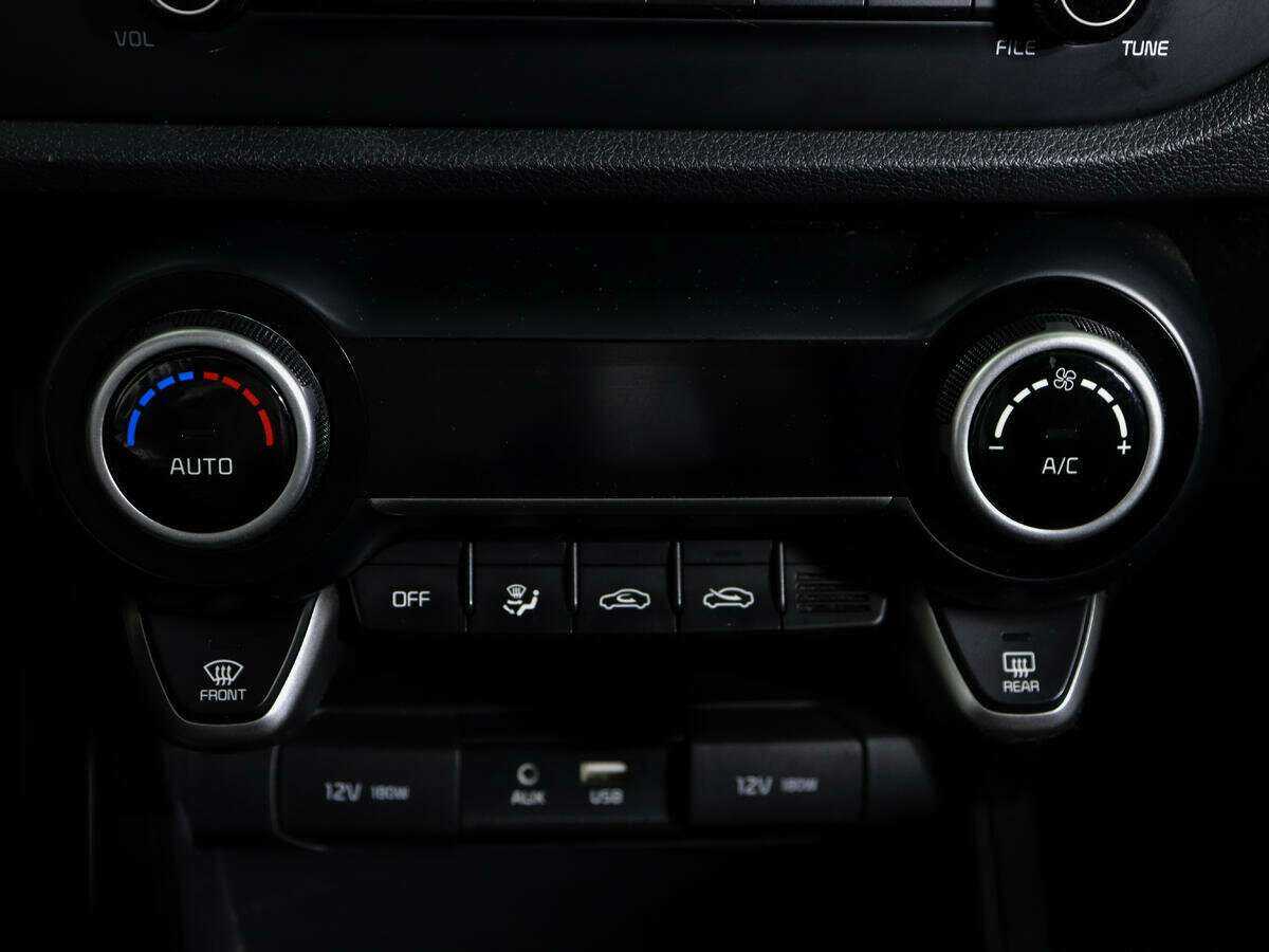 Б/У Киа Рио 2018 года. Фото: #18