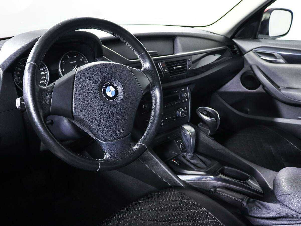 BMW X1 2011 года с пробегом. Фото: #11