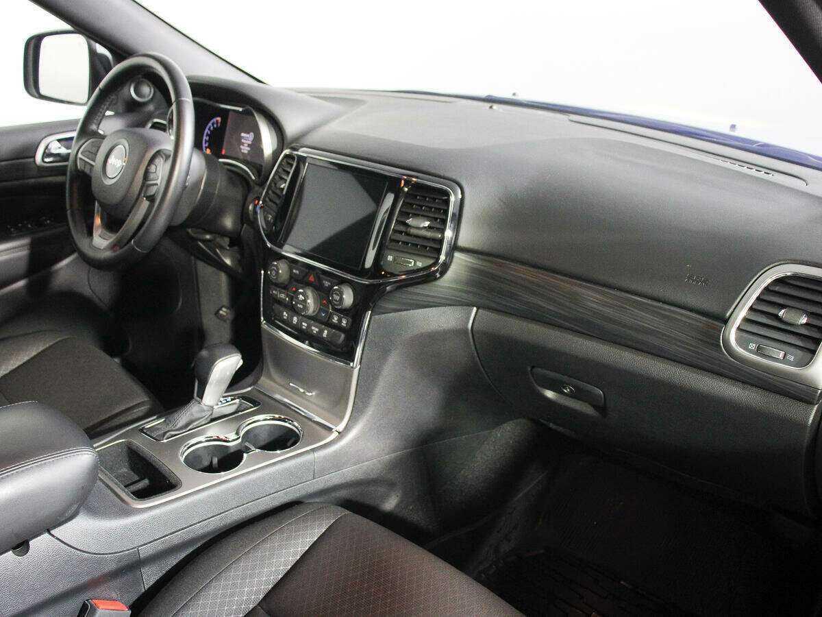 Jeep Grand Cherokee 2020 года с пробегом. Фото: #6