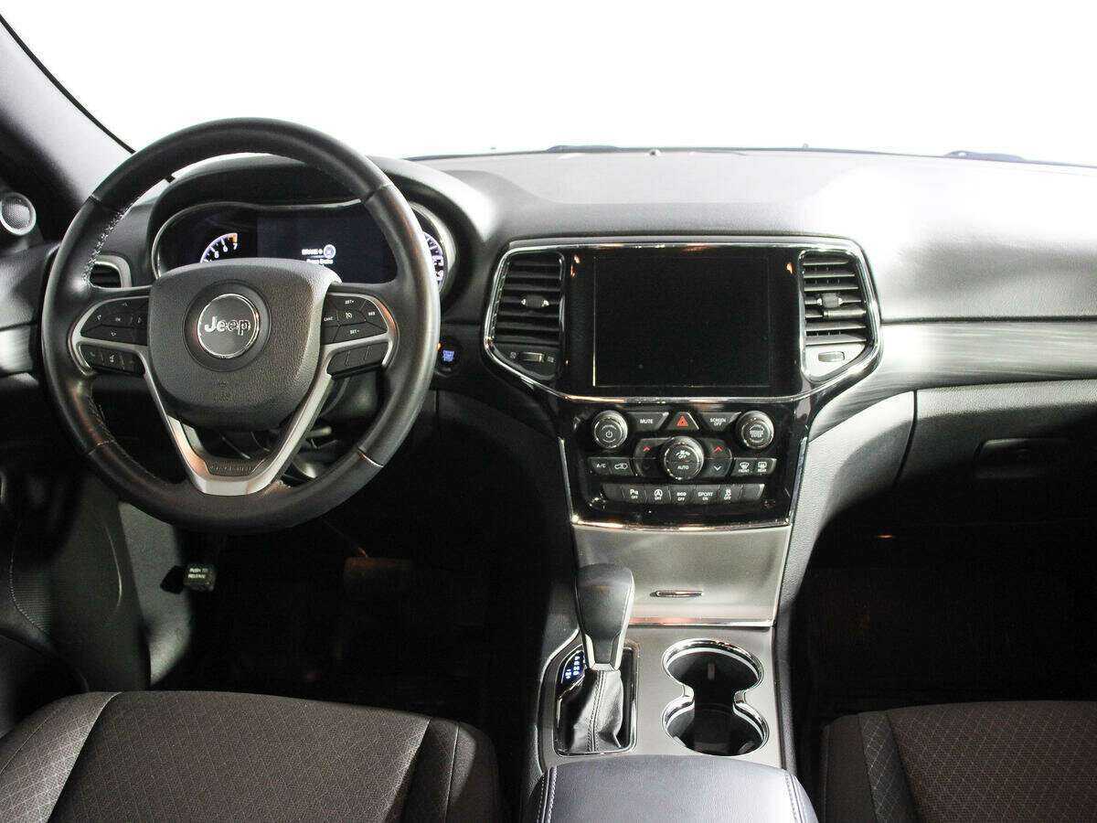 Jeep Grand Cherokee 2020 года с пробегом. Фото: #9