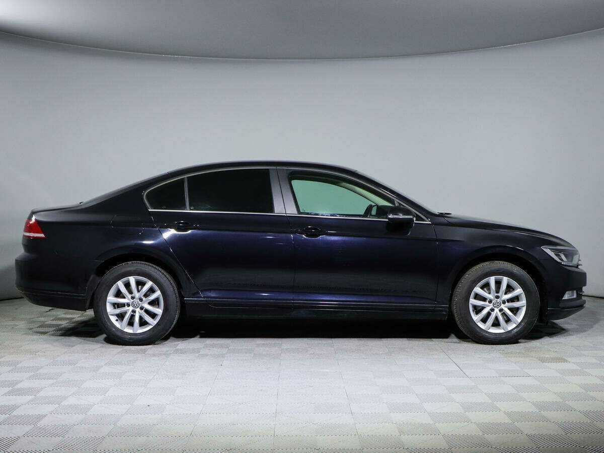 Volkswagen Passat 2015 года с пробегом. Фото: #3