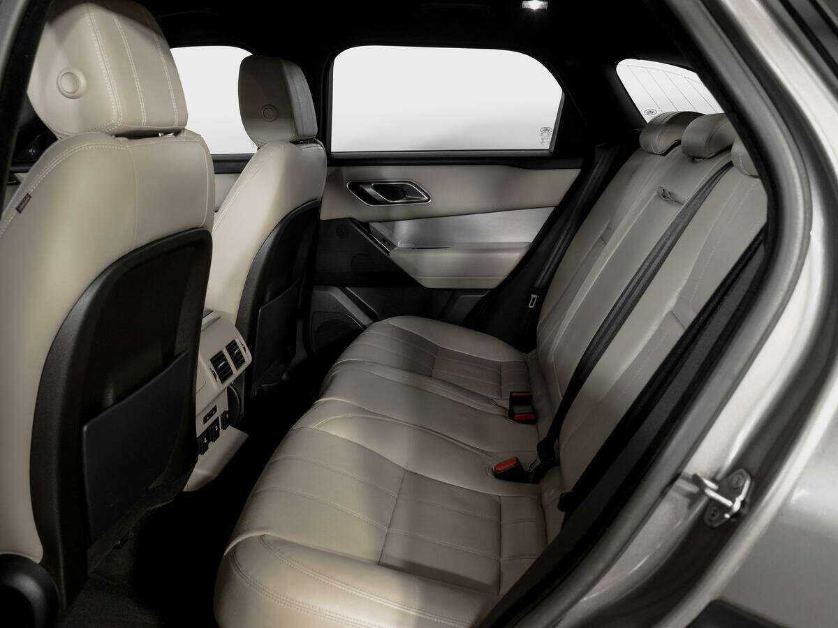 Land Rover Range Rover Velar 2017 года с пробегом. Фото: #8