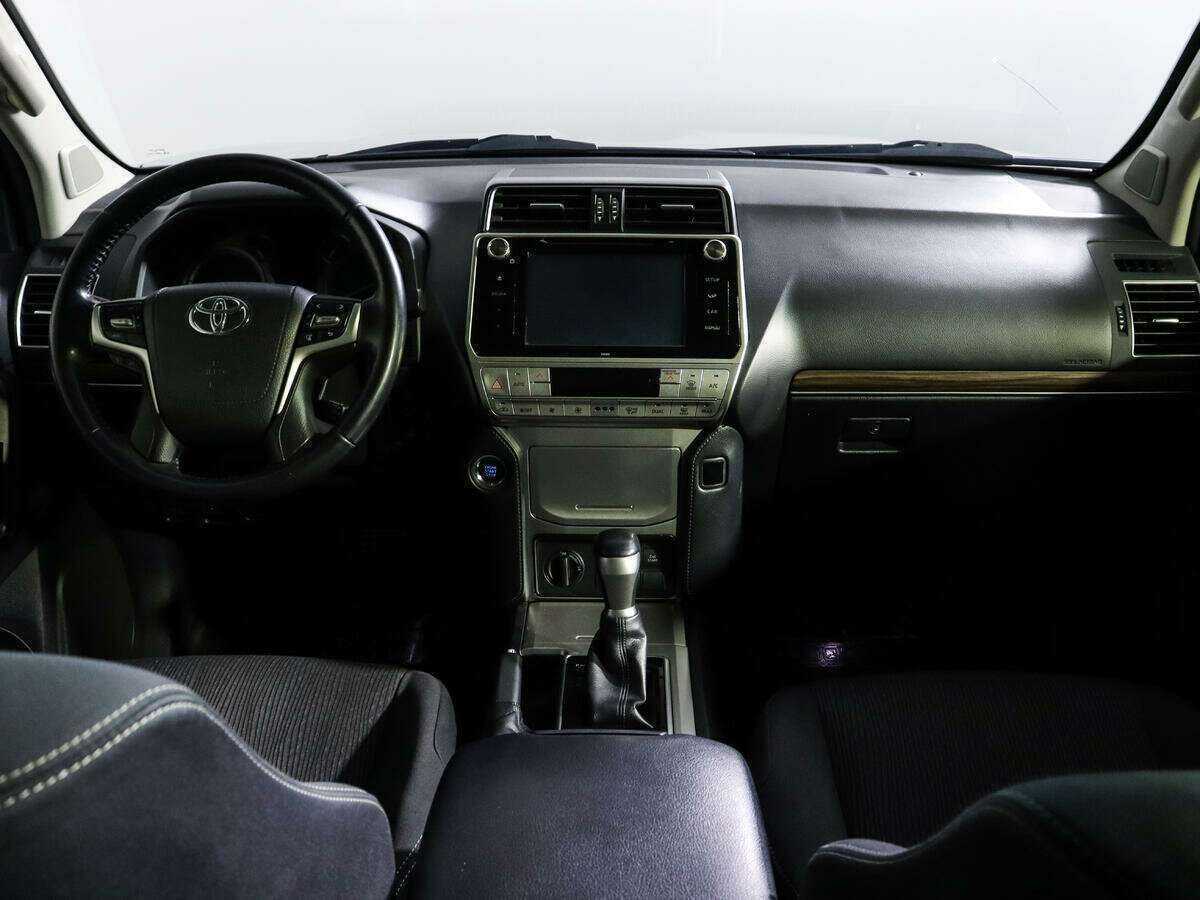 Toyota Land Cruiser Prado 2019 года с пробегом. Фото: #10