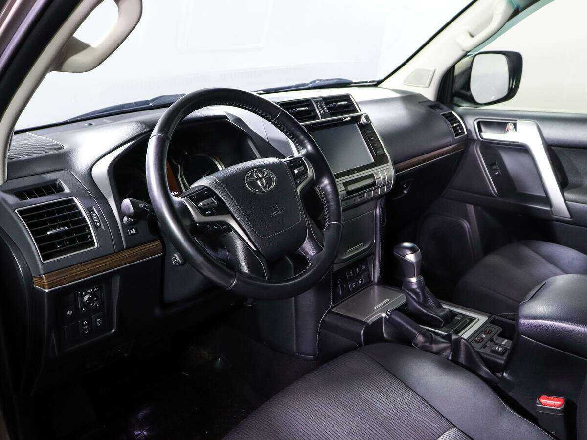 Toyota Land Cruiser Prado 2019 года с пробегом. Фото: #12