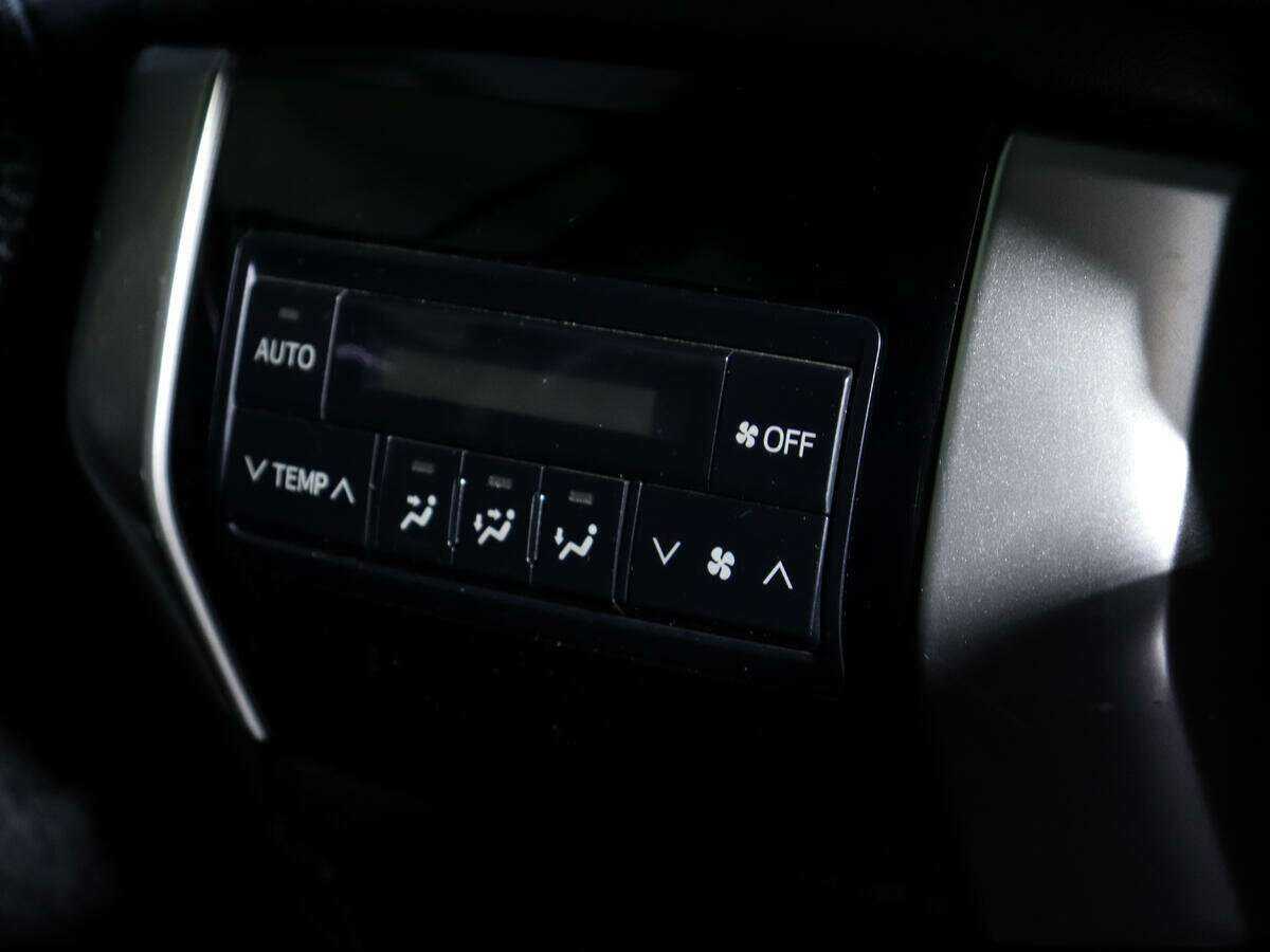 Toyota Land Cruiser Prado 2019 года с пробегом. Фото: #16