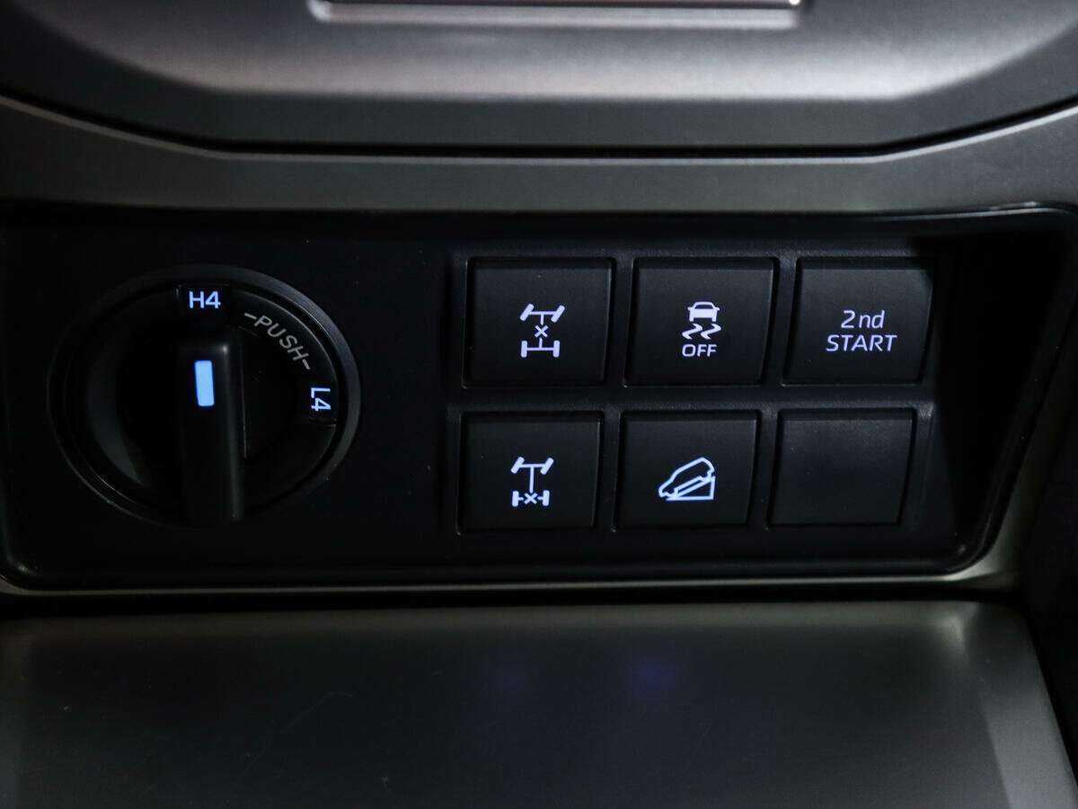 Toyota Land Cruiser Prado 2019 года с пробегом. Фото: #22