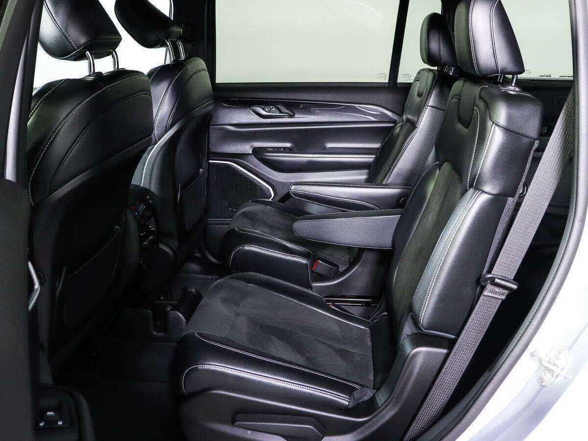 Jeep Grand Cherokee 2021 года с пробегом. Фото: #5