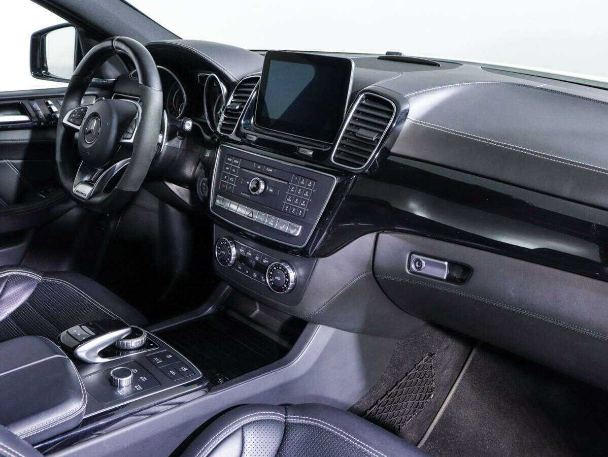 Mercedes-Benz GLE Coupe AMG 2017 года с пробегом. Фото: #8