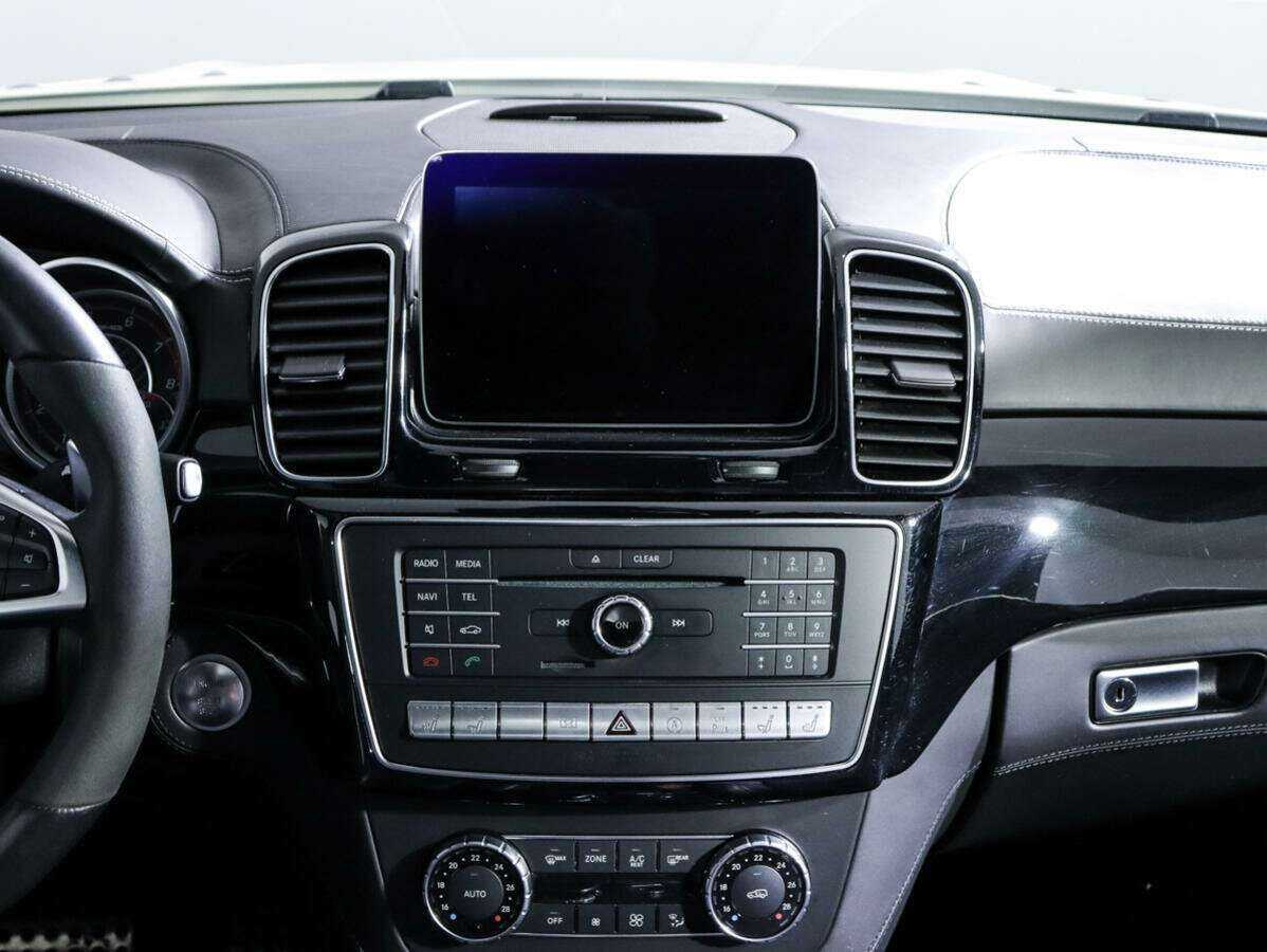 Mercedes-Benz GLE Coupe AMG 2017 года с пробегом. Фото: #12