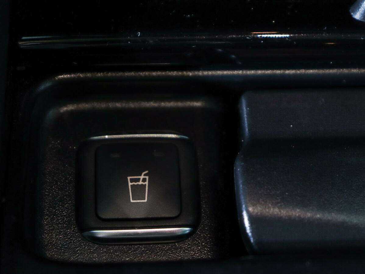 Mercedes-Benz GLE Coupe AMG 2017 года с пробегом. Фото: #21