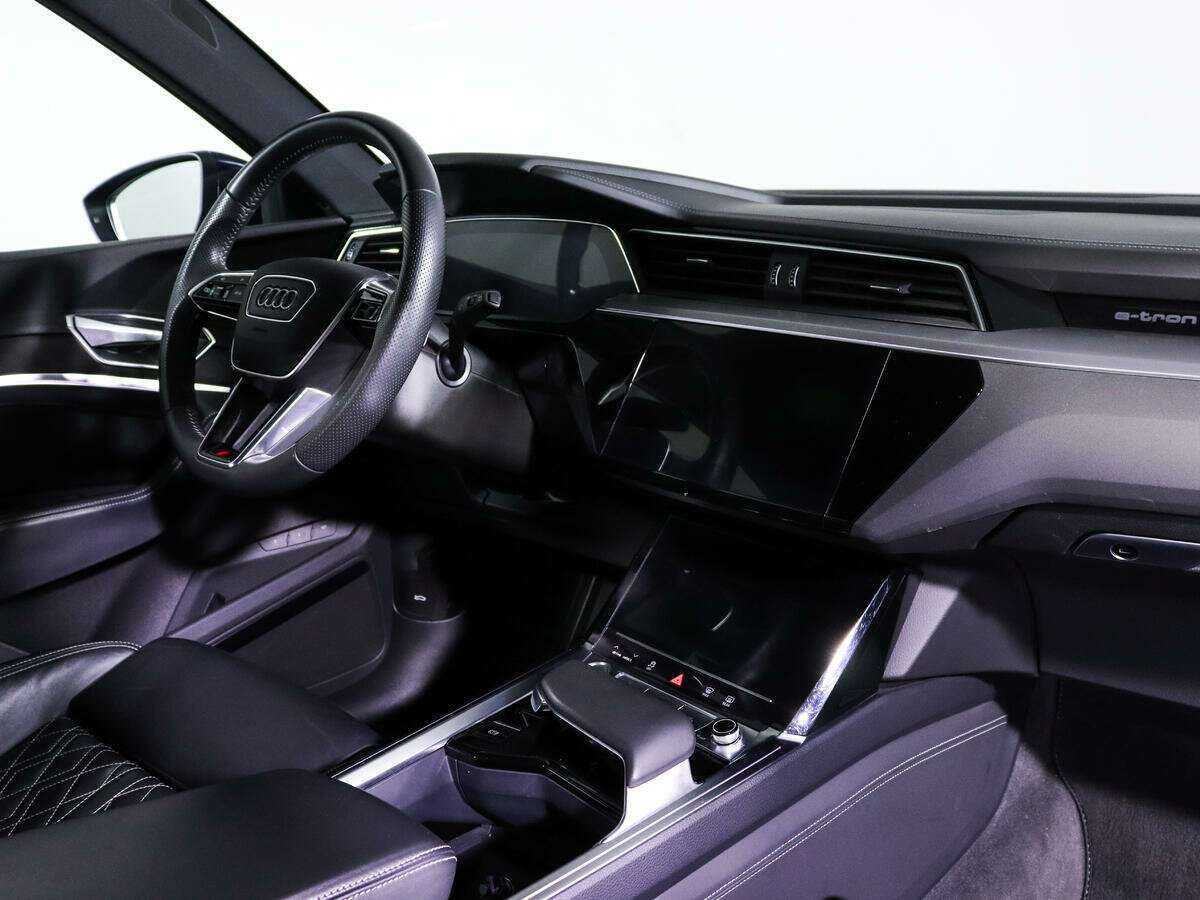 Audi e-tron 2020 года с пробегом. Фото: #6