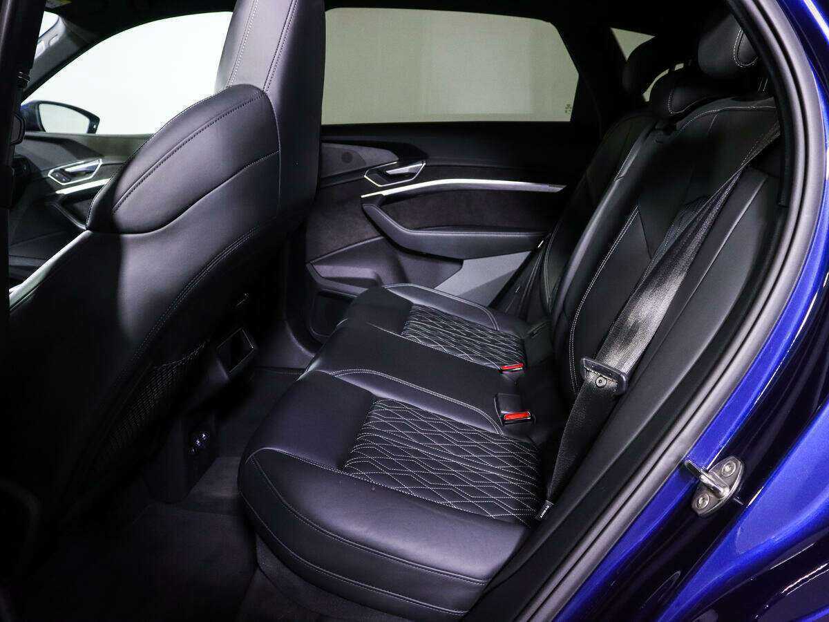 Audi e-tron 2020 года с пробегом. Фото: #7