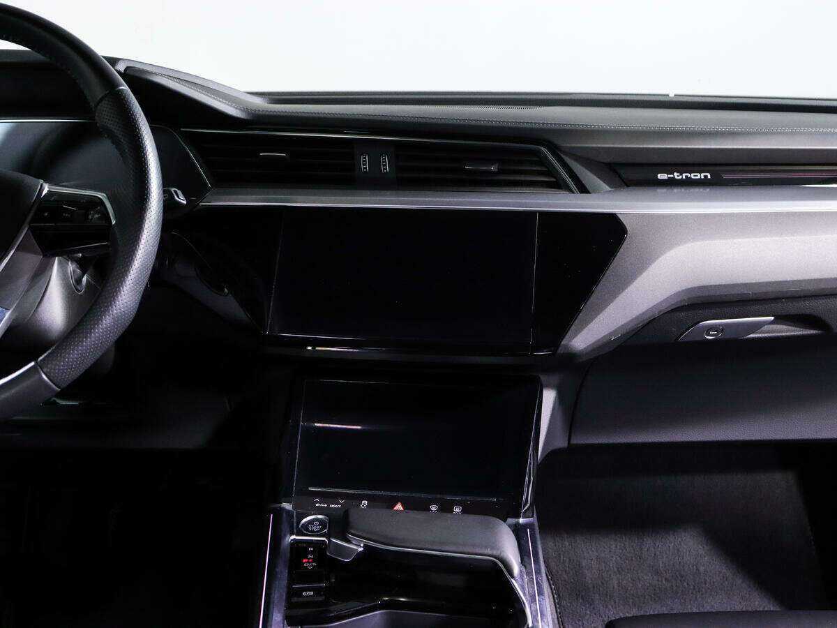 Audi e-tron 2020 года с пробегом. Фото: #10