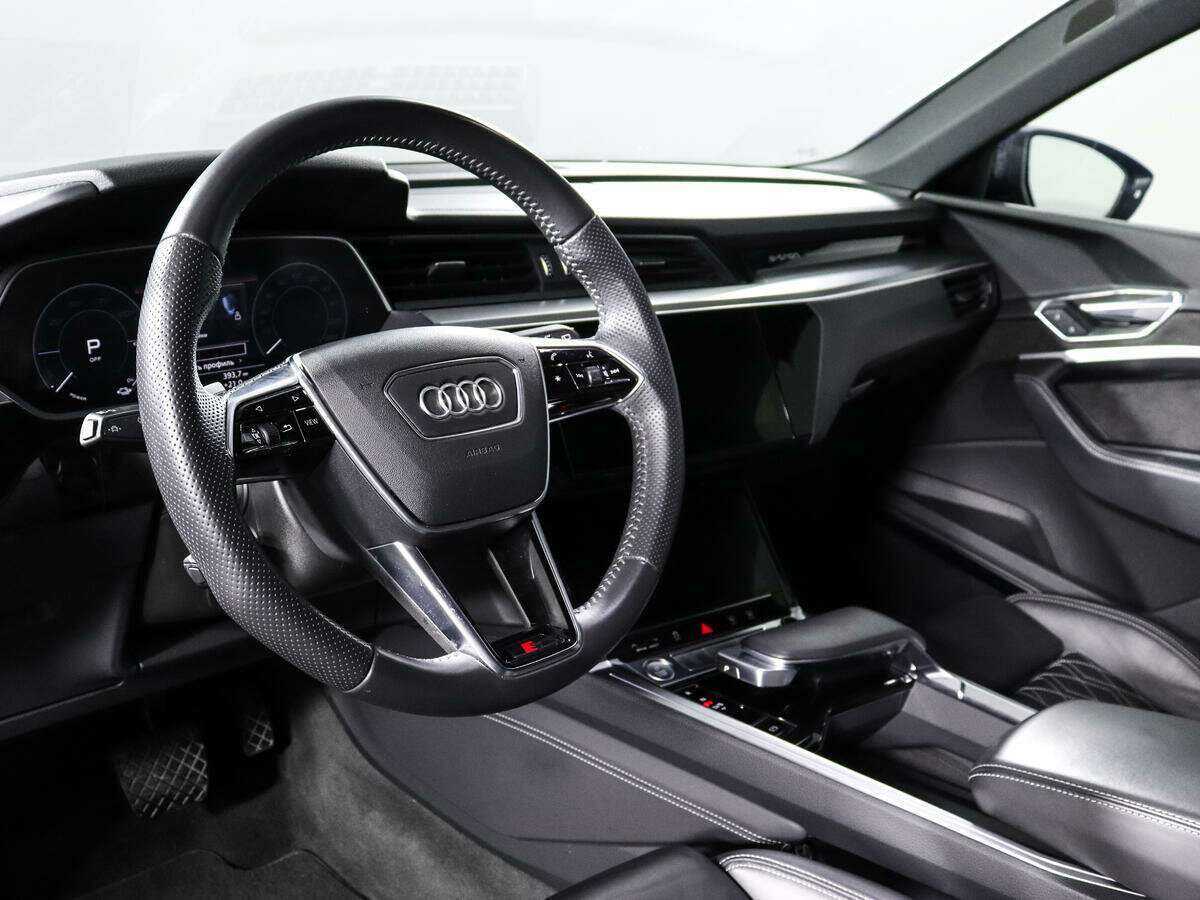 Audi e-tron 2020 года с пробегом. Фото: #11