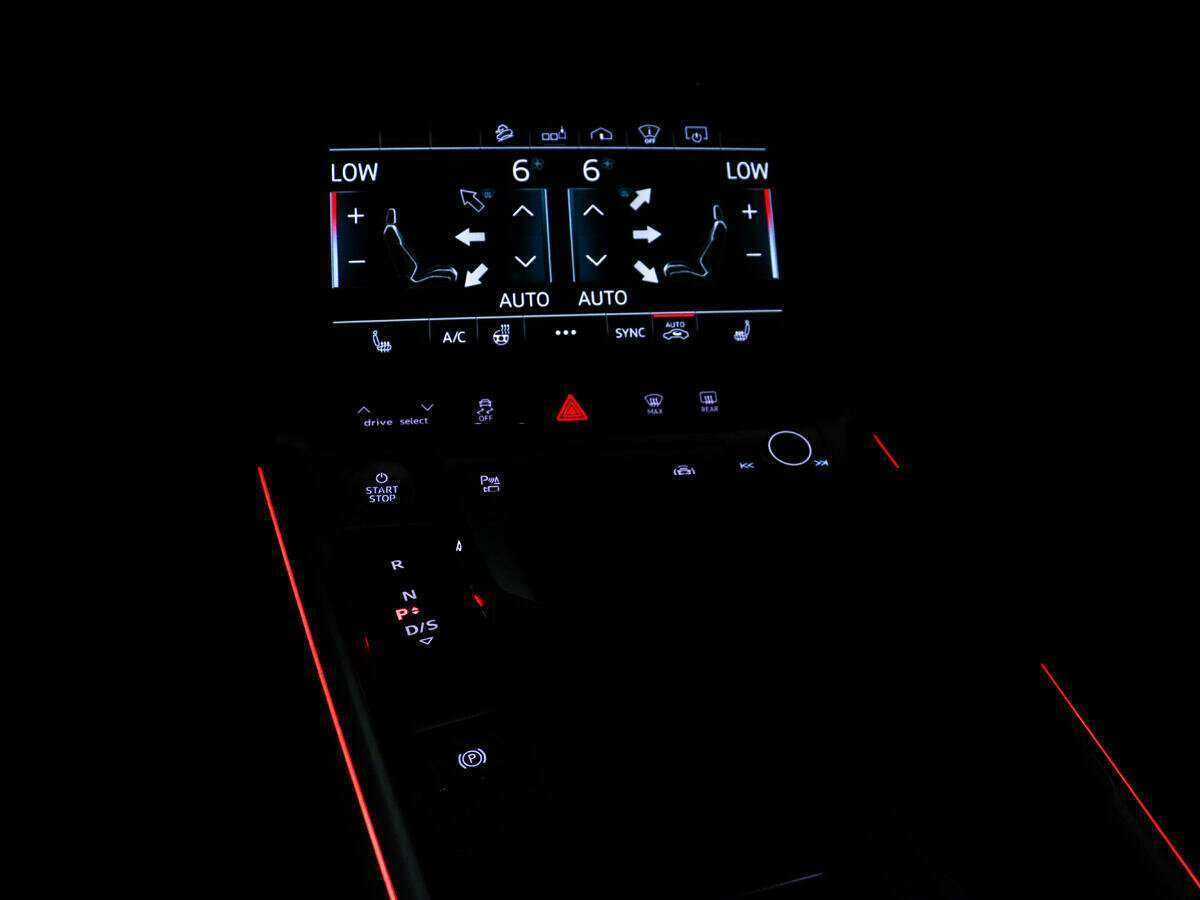 Audi e-tron 2020 года с пробегом. Фото: #24