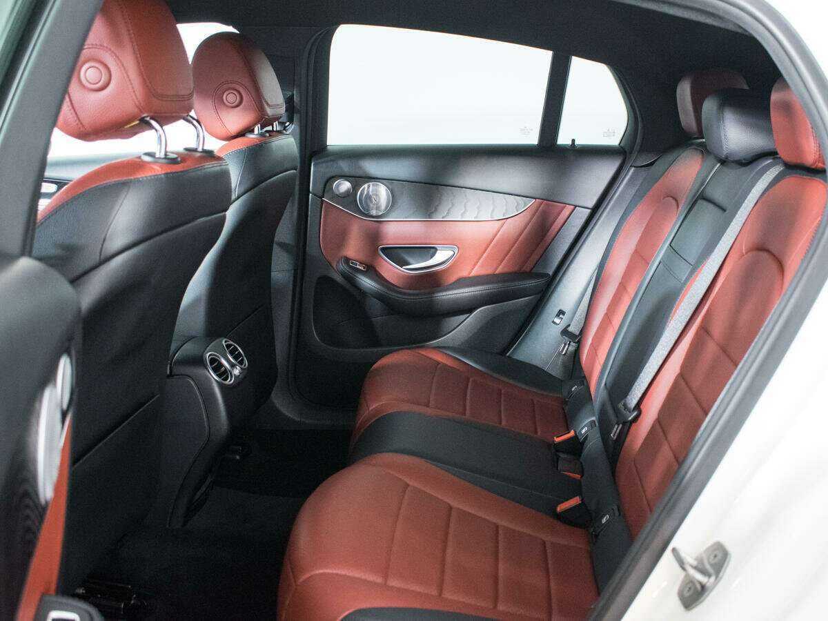 Mercedes-Benz GLC Coupe 2017 года с пробегом. Фото: #9