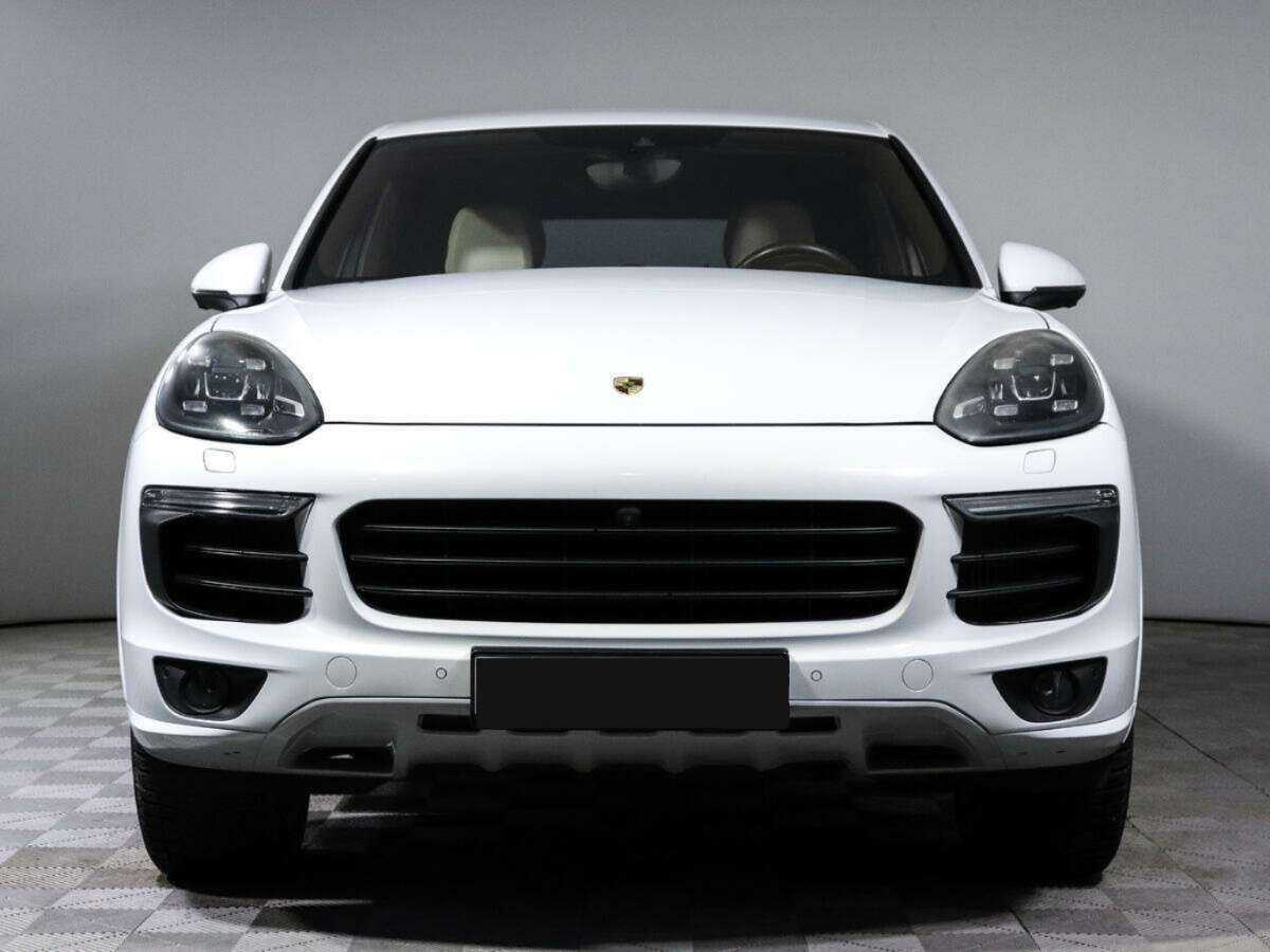 Porsche Cayenne 2015 года с пробегом. Фото: #1