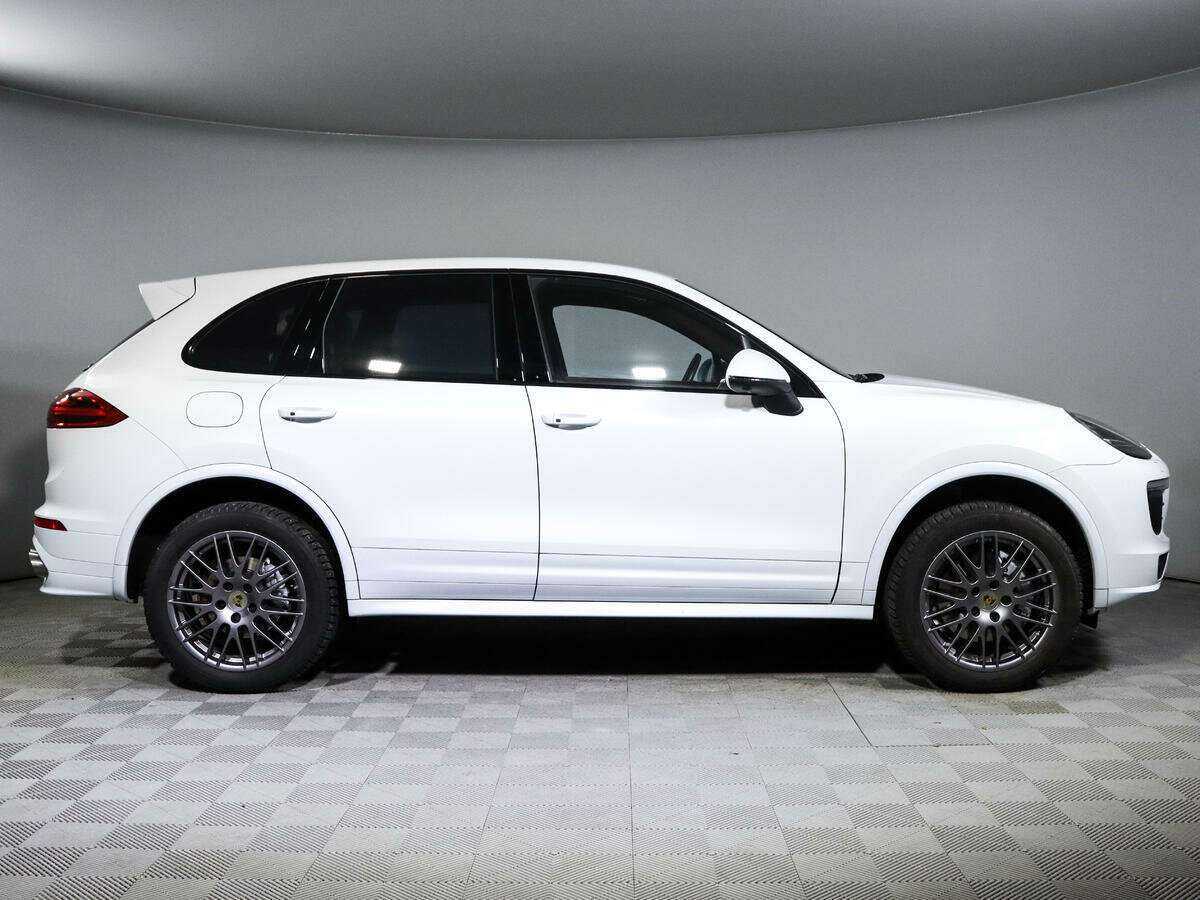 Porsche Cayenne 2015 года с пробегом. Фото: #3