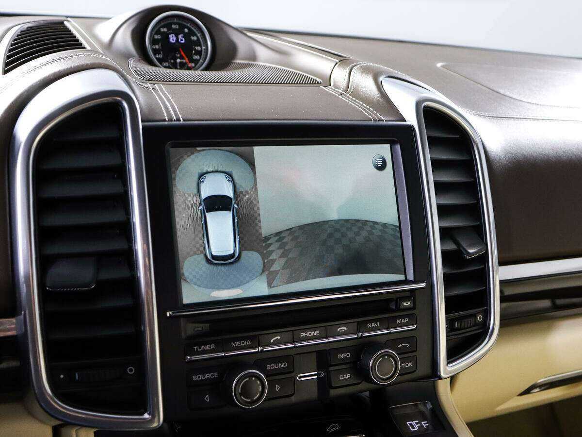 Porsche Cayenne 2015 года с пробегом. Фото: #16