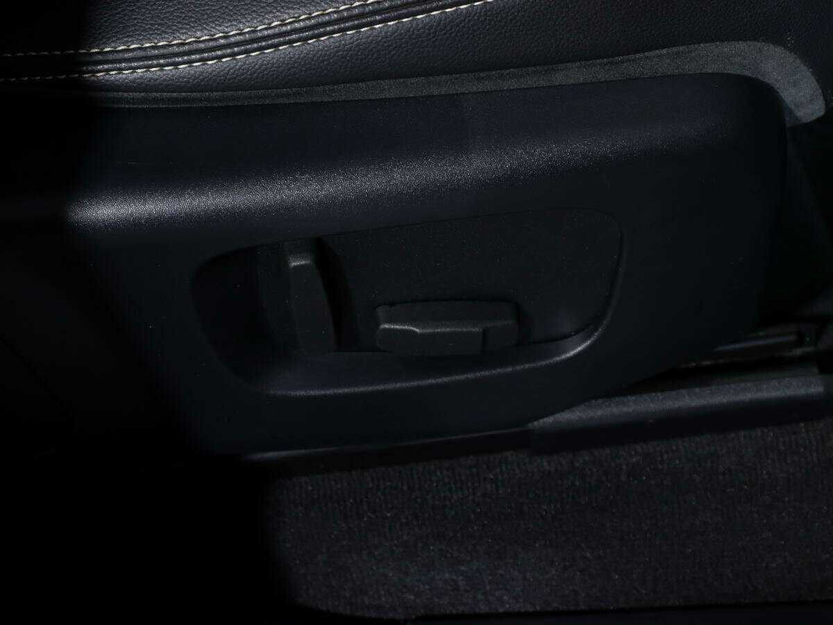 Land Rover Range Rover Velar 2018 года с пробегом. Фото: #11