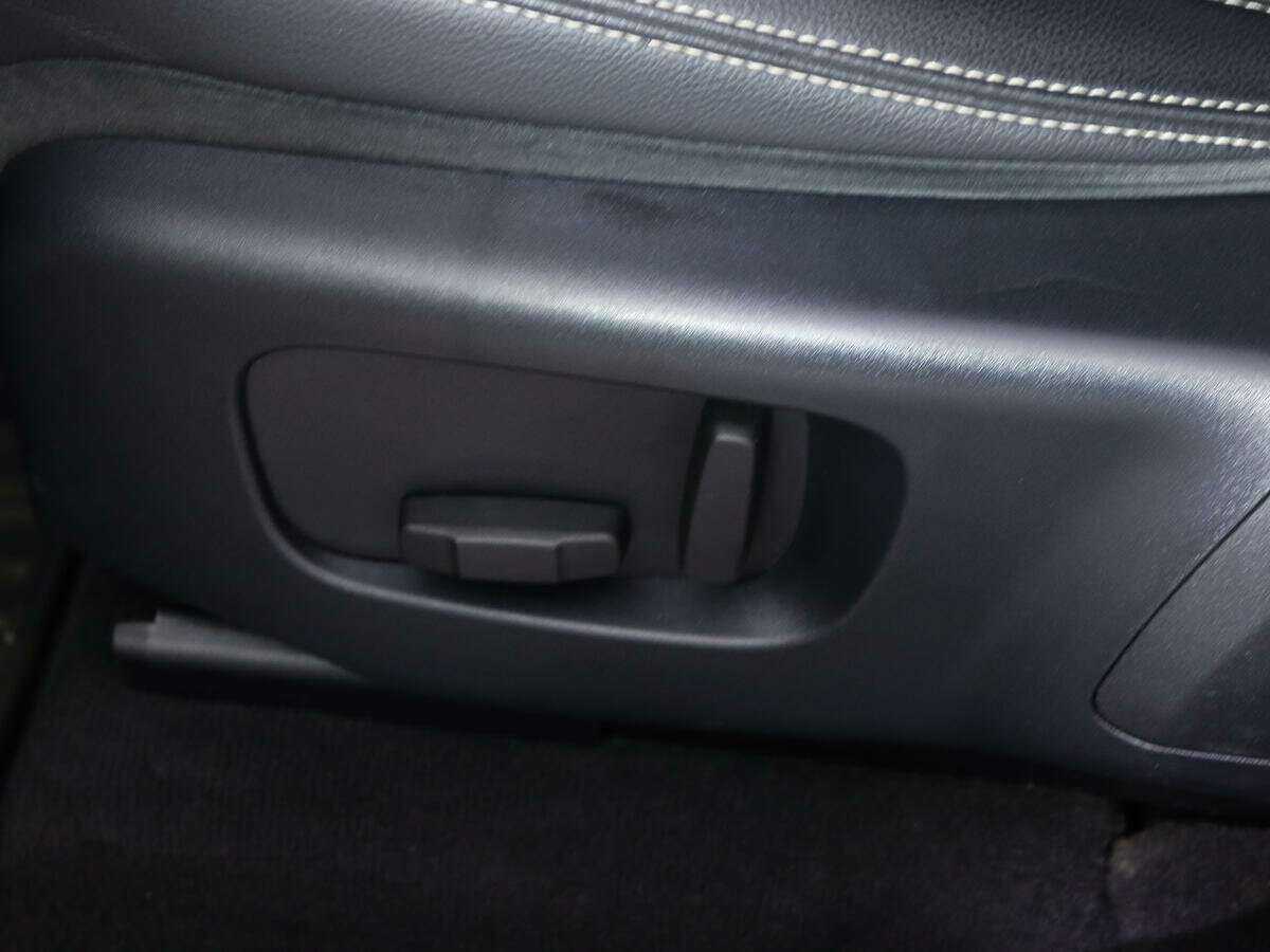 Land Rover Range Rover Velar 2018 года с пробегом. Фото: #15