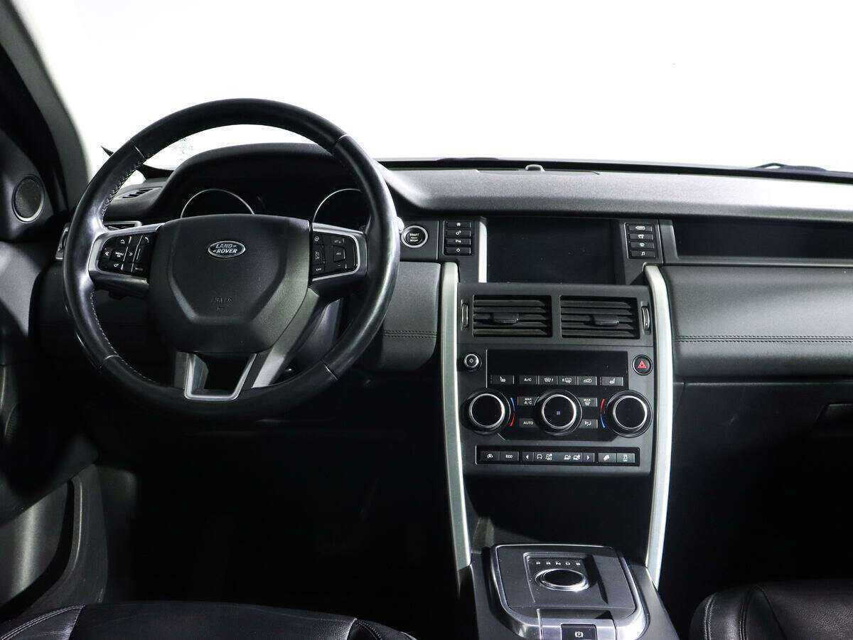 Land Rover Discovery Sport 2017 года с пробегом. Фото: #9