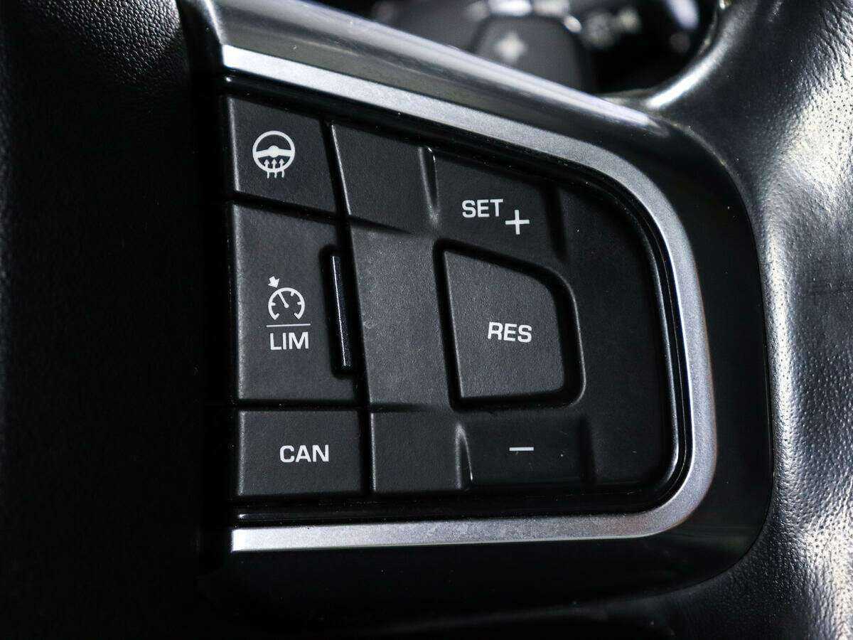 Land Rover Discovery Sport 2017 года с пробегом. Фото: #17