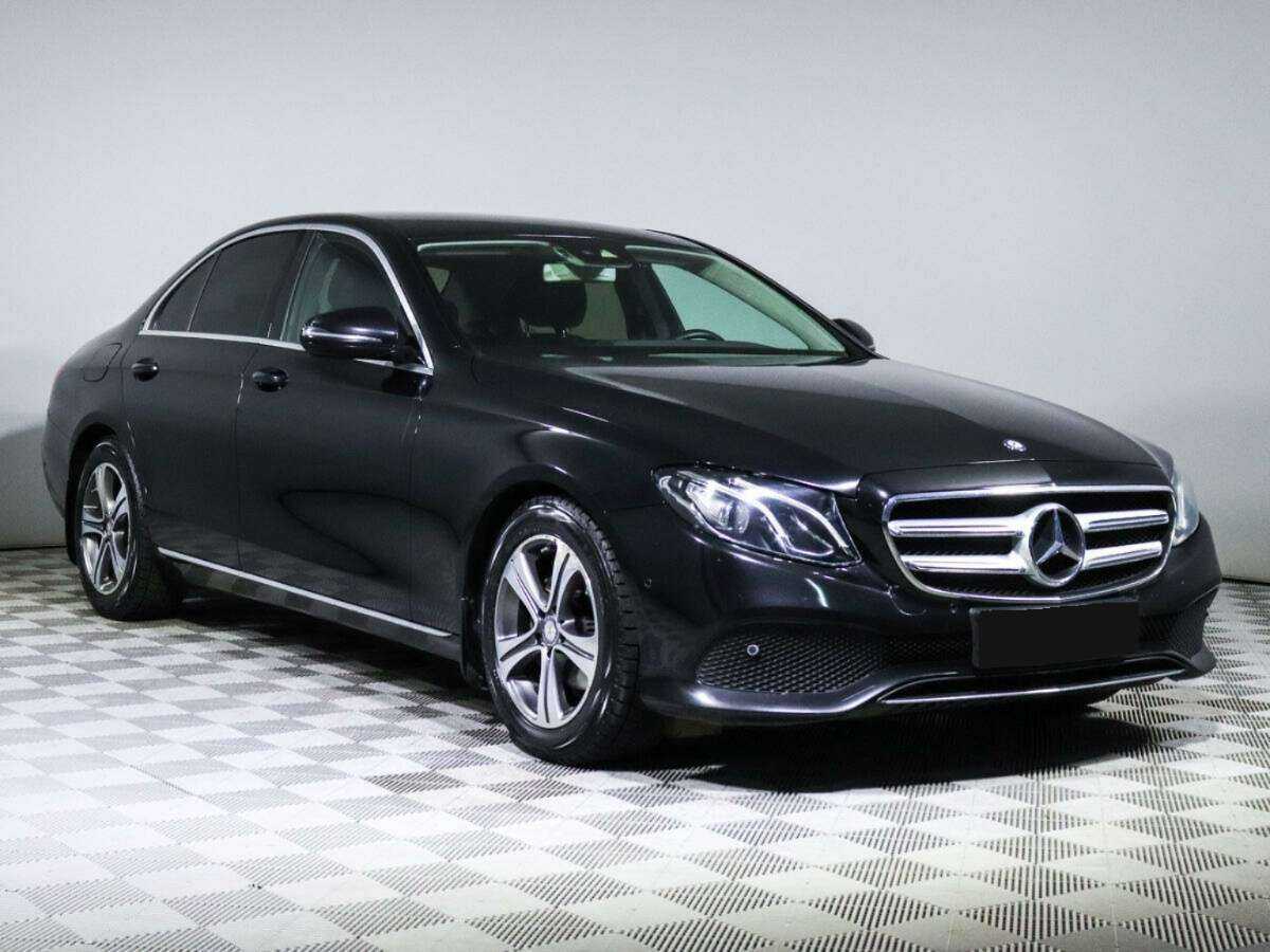 Mercedes-Benz E-Класс 2016 года с пробегом. Фото: #2