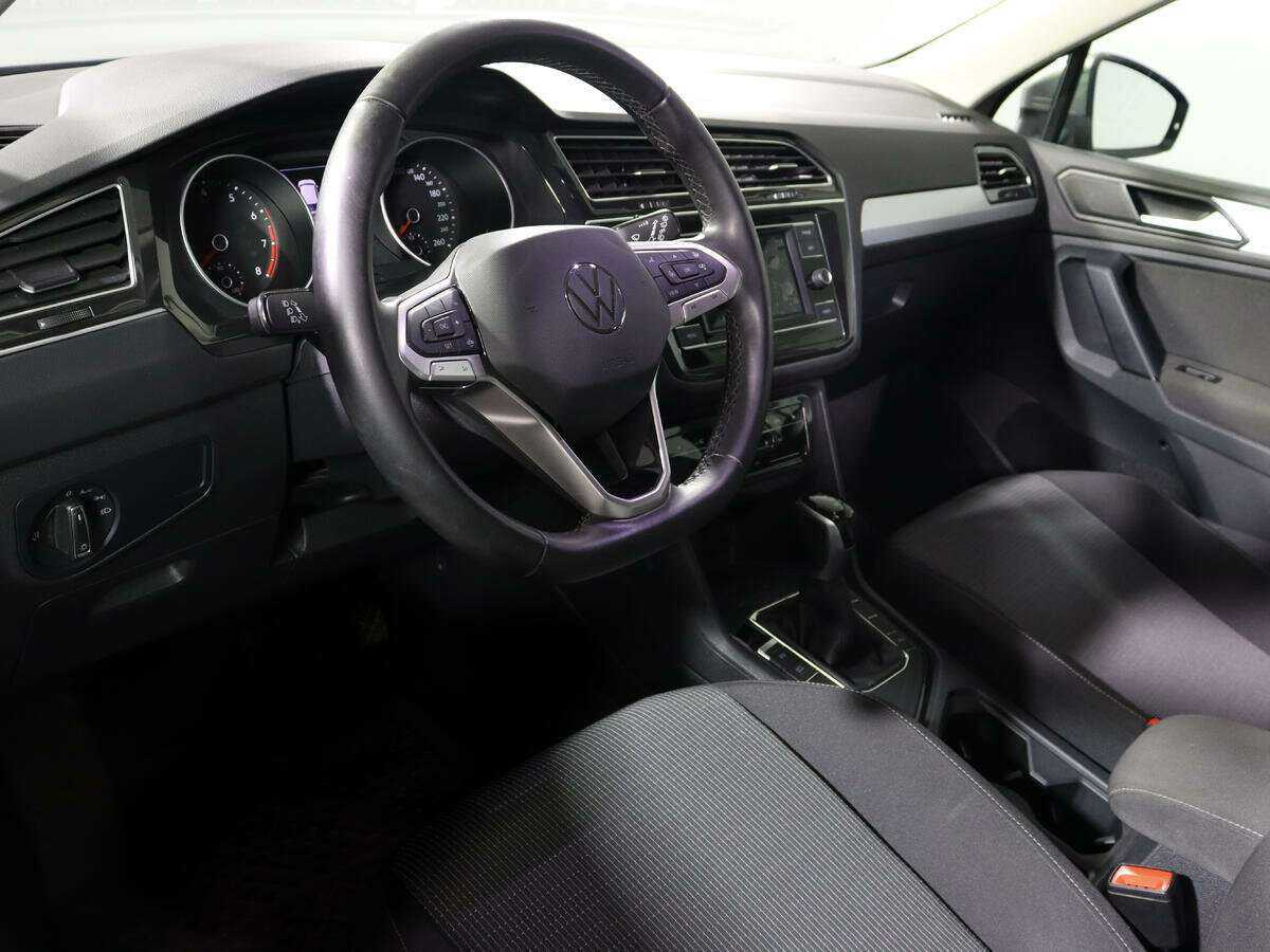 Volkswagen Tiguan 2021 года с пробегом. Фото: #12