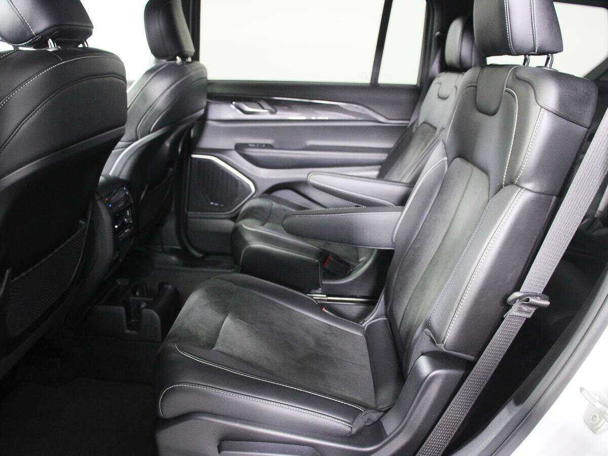 Jeep Grand Cherokee 2021 года с пробегом. Фото: #7