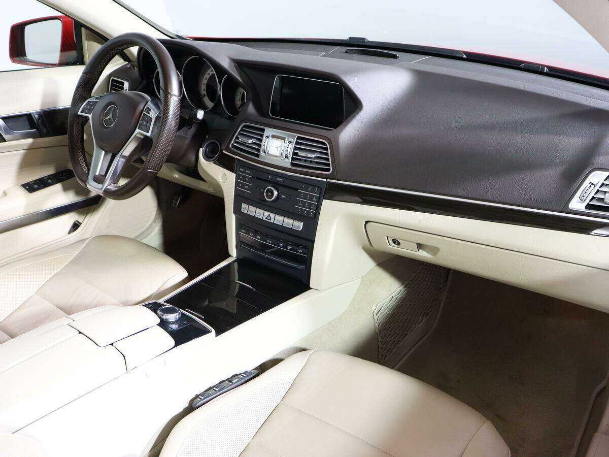 Mercedes-Benz E-Класс 2016 года с пробегом. Фото: #8