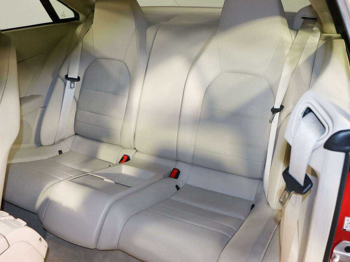 Mercedes-Benz E-Класс 2016 года с пробегом. Фото: #9