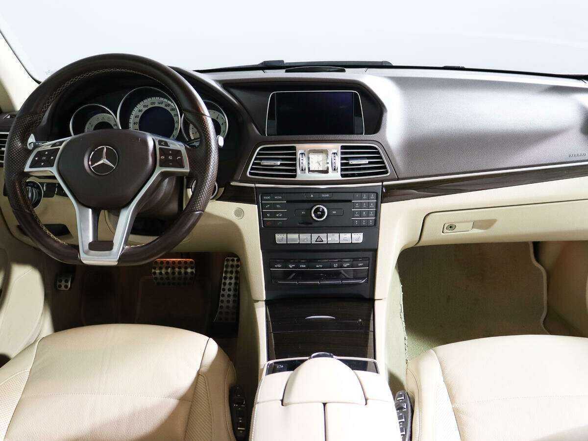 Mercedes-Benz E-Класс 2016 года с пробегом. Фото: #11