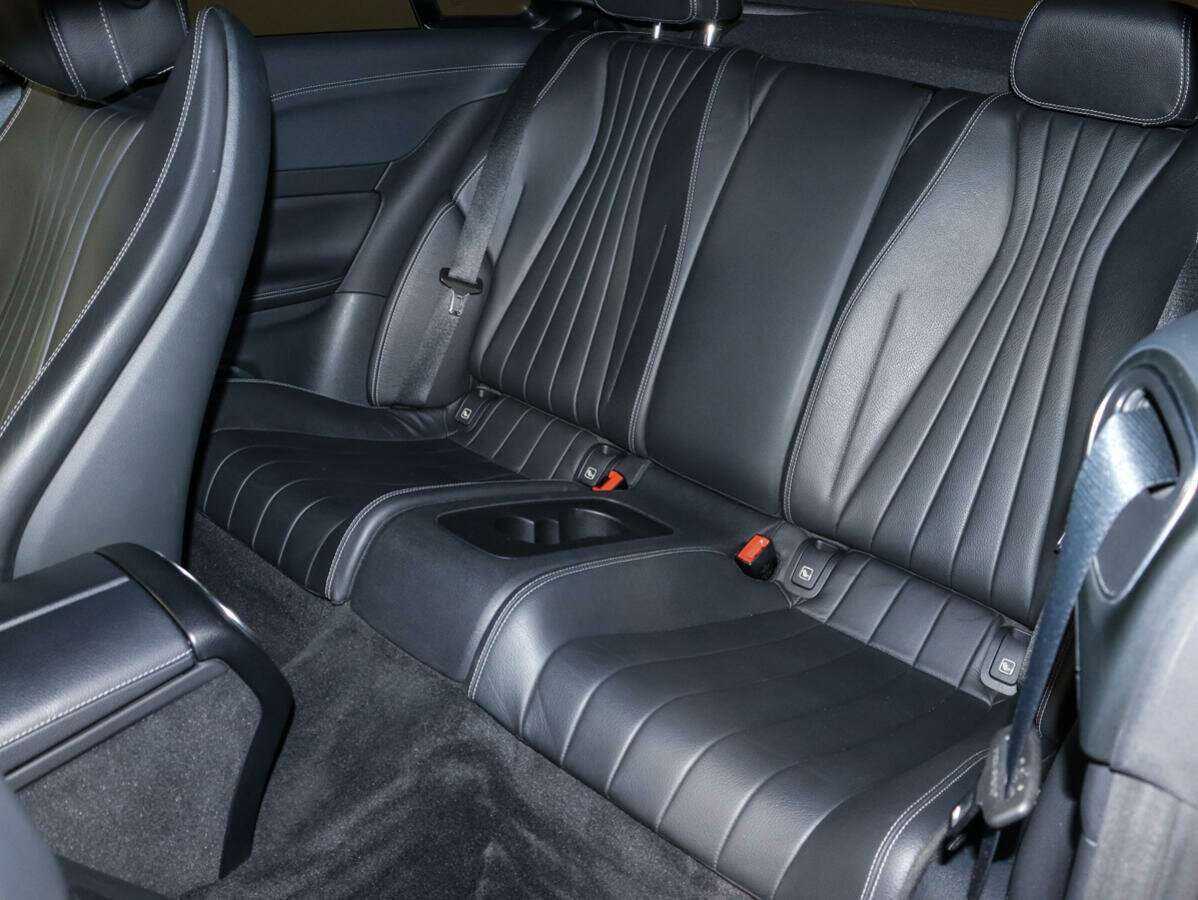 Mercedes-Benz E-Класс 2021 года с пробегом. Фото: #4