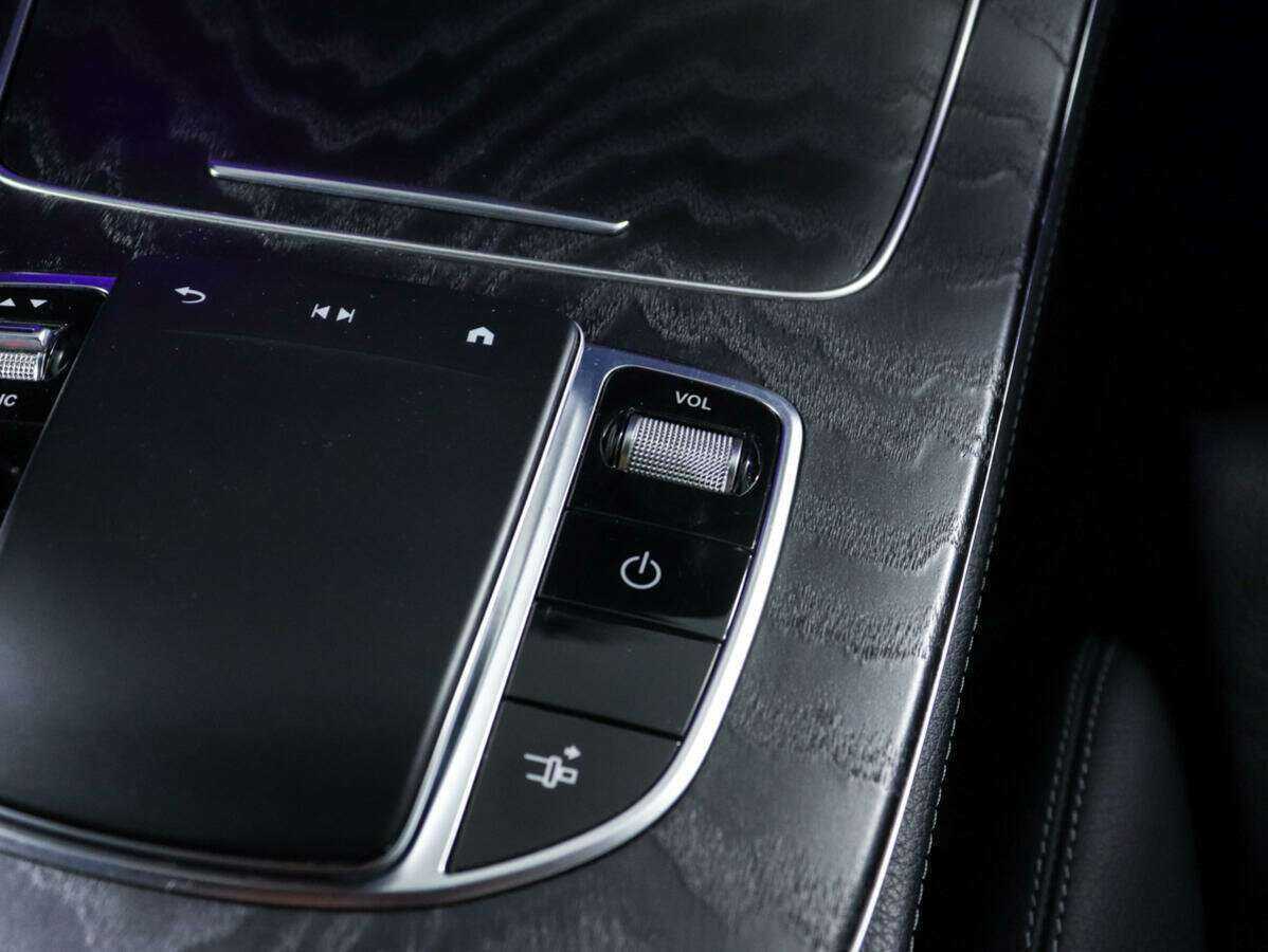 Mercedes-Benz E-Класс 2021 года с пробегом. Фото: #16