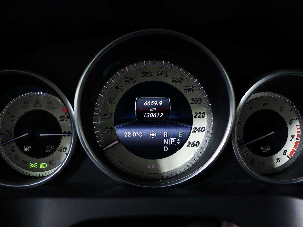 Mercedes-Benz E-Класс 2013 года с пробегом. Фото: #7