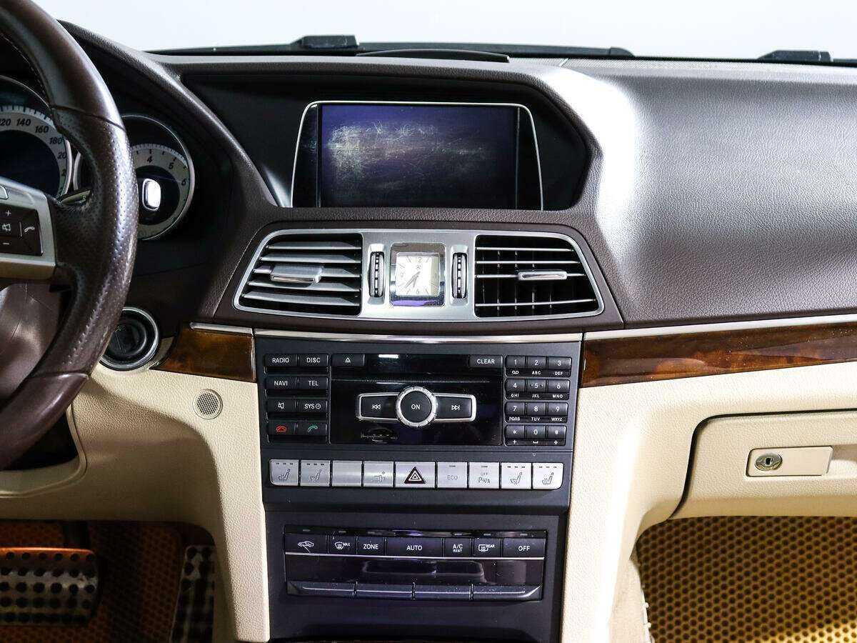 Mercedes-Benz E-Класс 2013 года с пробегом. Фото: #9