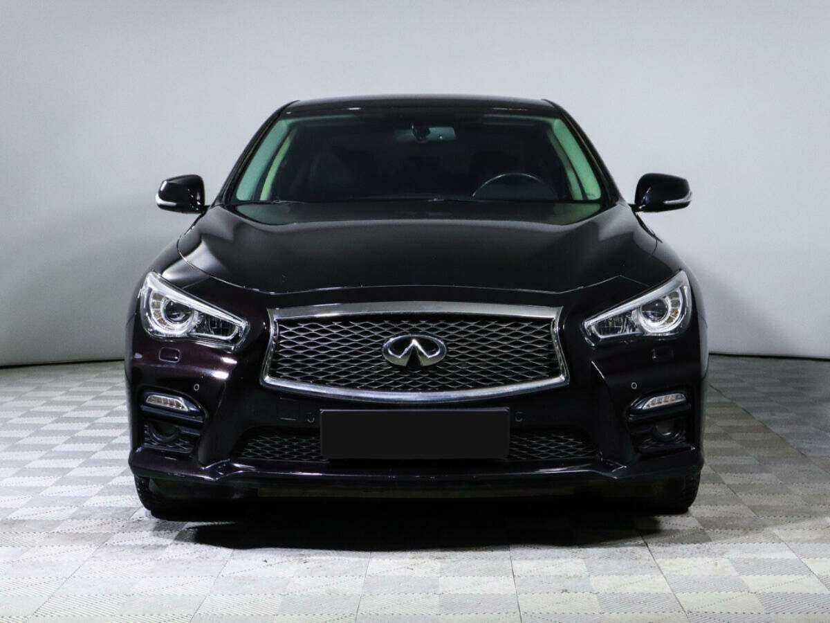 Infiniti Q50 2014 года с пробегом. Фото: #1