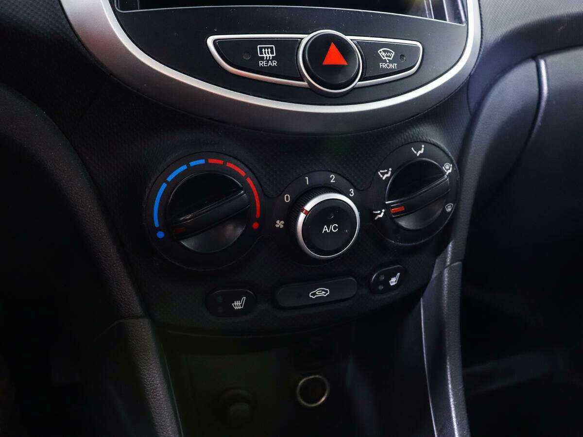 Hyundai Solaris 2011 года с пробегом. Фото: #12