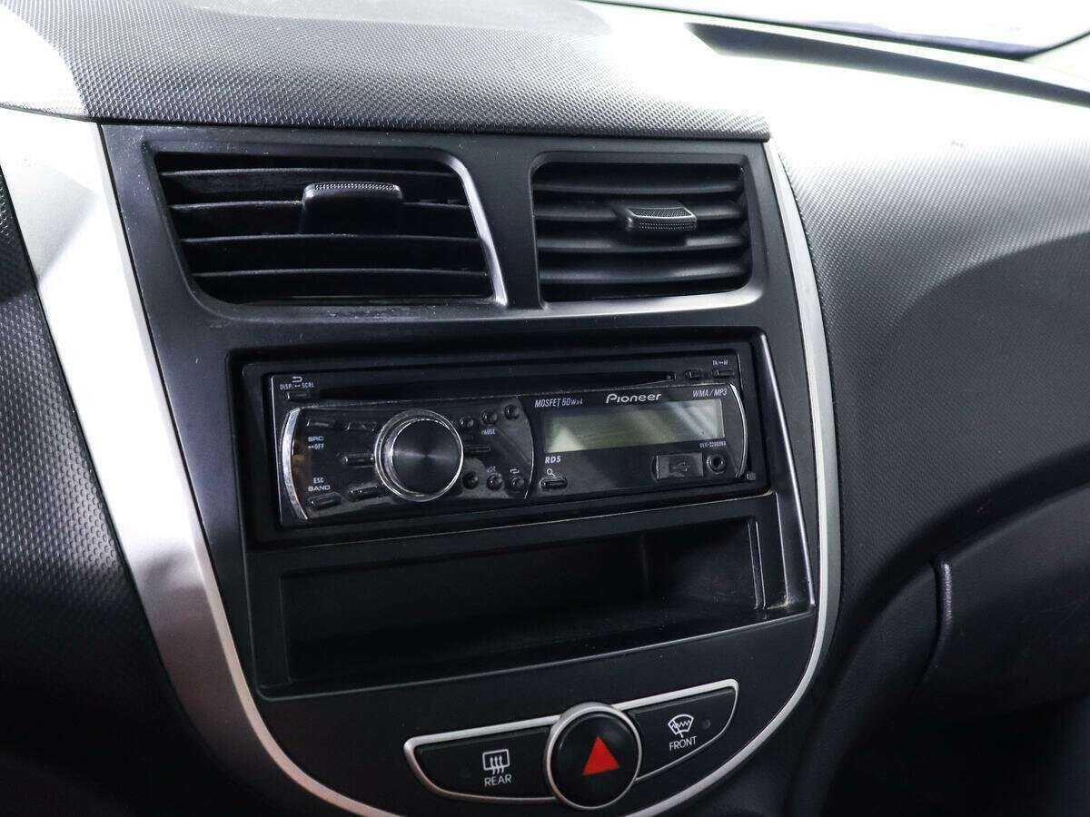 Hyundai Solaris 2011 года с пробегом. Фото: #13