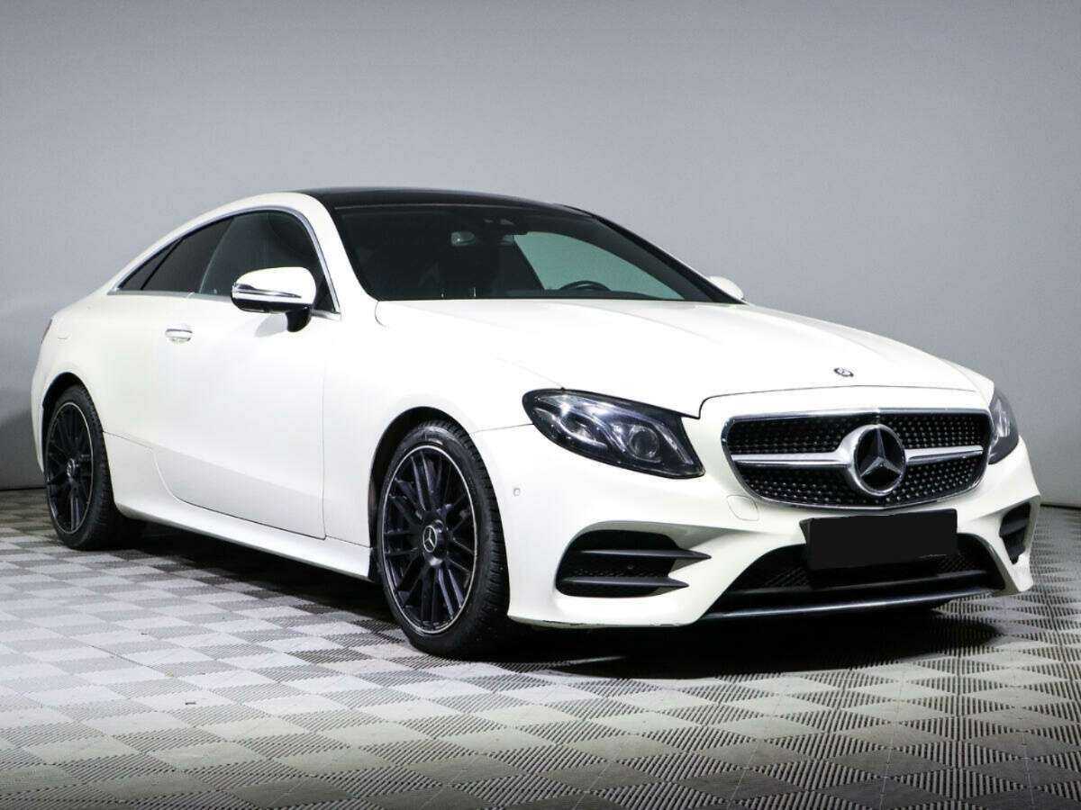 Mercedes-Benz E-Класс 2017 года с пробегом. Фото: #2