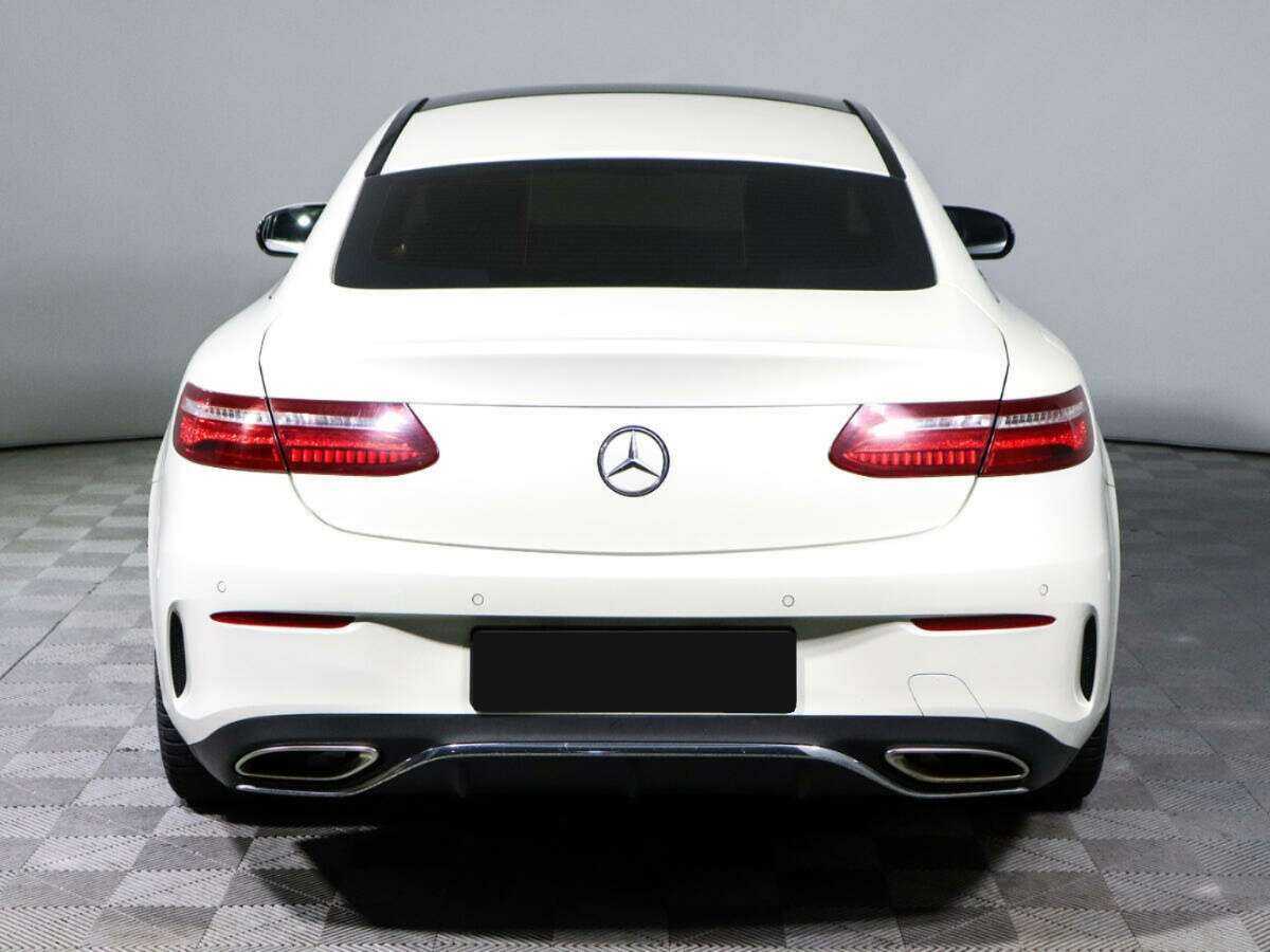 Mercedes-Benz E-Класс 2017 года с пробегом. Фото: #4